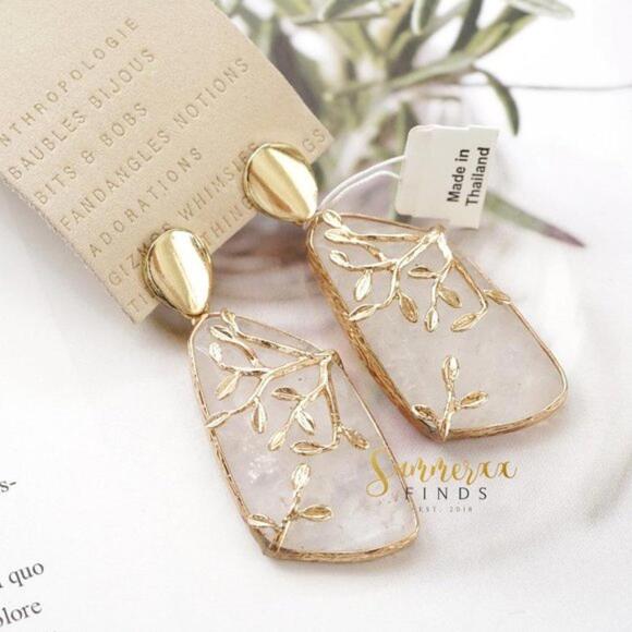 Anthropologie Jewelry - Anthropologie Nori Drop Earrings Clear Quartz